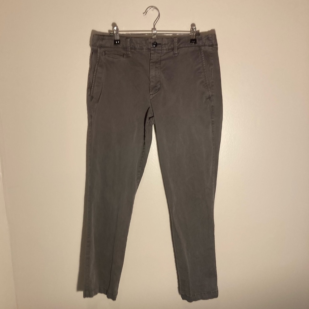 GAP Slim Vintage Wash Stretch Pants